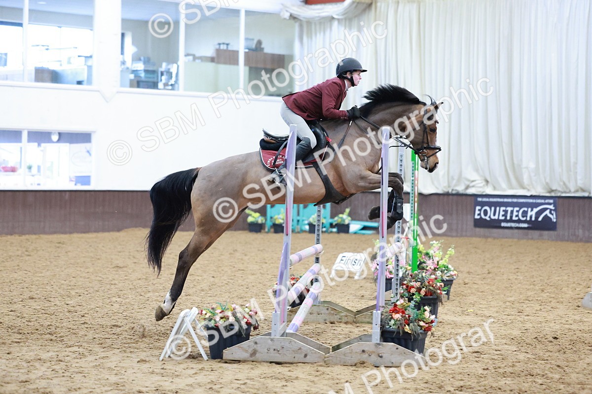 SBM_003009 - Class 9 - Equissage Pulse Senior BritiNovice/ 90cm Open