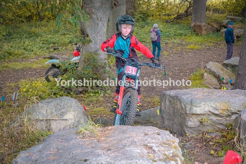 DSCF0373 - Ripon MC Trial 27/09- kids