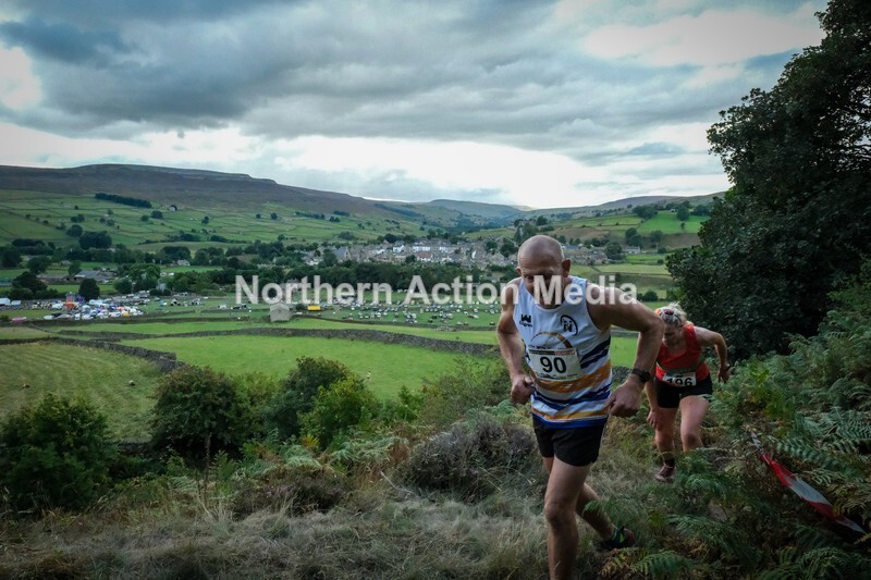 DSCF5145 - Reeth Fell race seniors