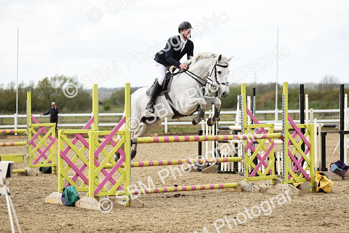 SBM_001325 - Class 4 - Senior Newcomers - 1.10m