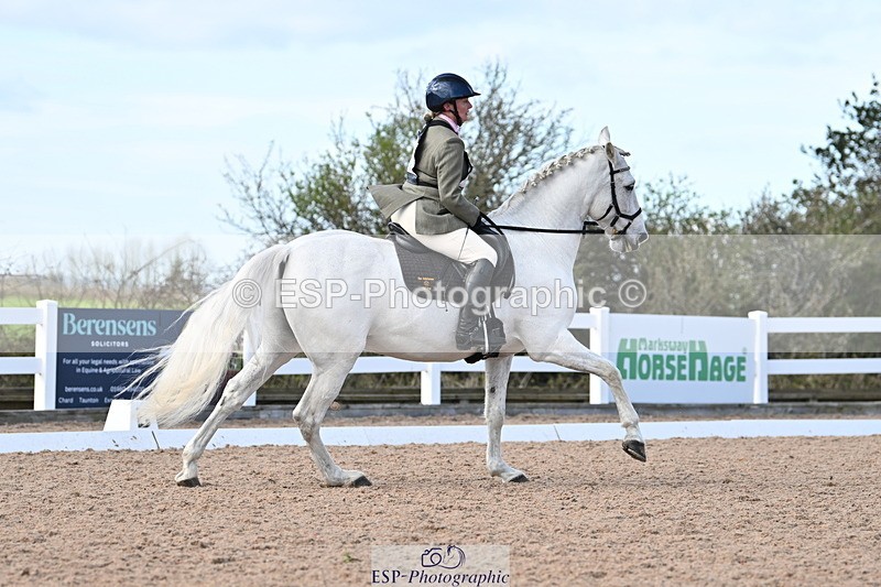 240324A-135840-03548 - Novice 28, 13.00 to 14.00