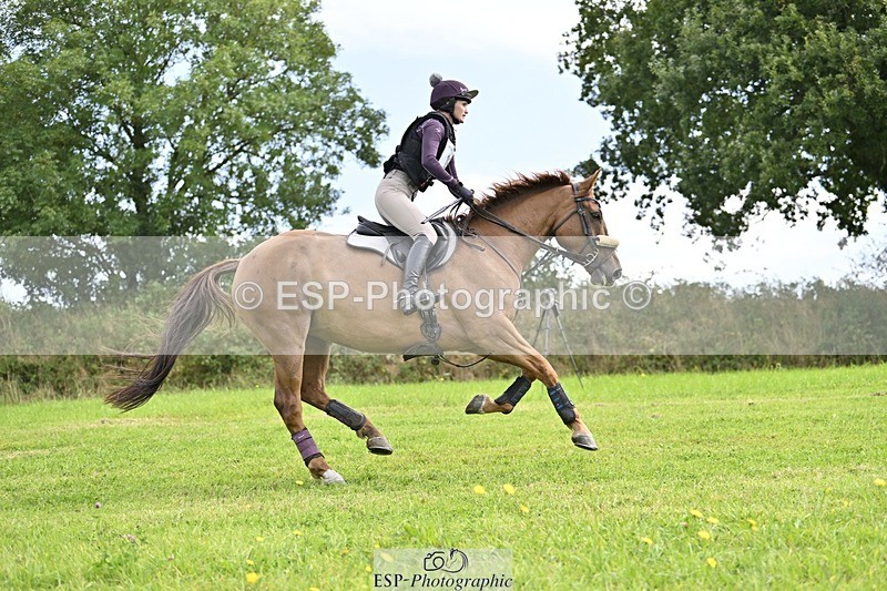 240831A-124105-02328 - 015-Morwenna.Barnicoat-AP.MY.DARLING.CLEMENTINE