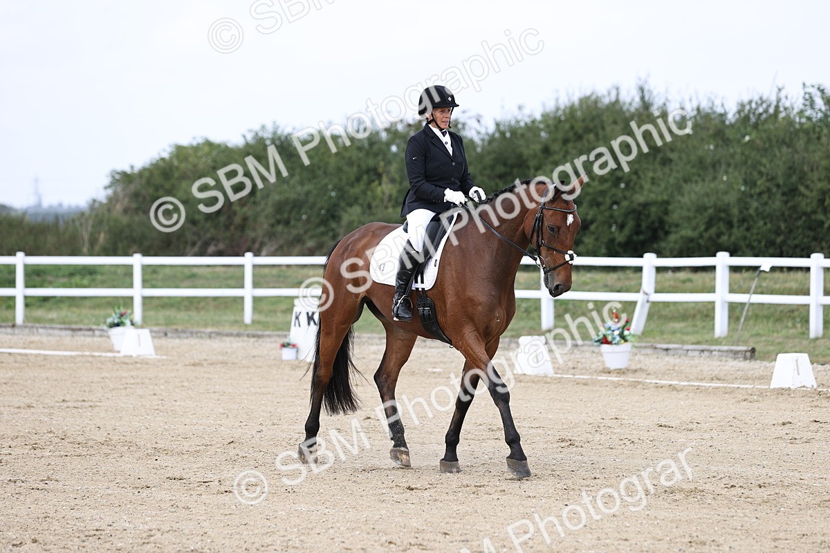 SBM_017528 - Class 14 - Novice 23 - 13.52-14.55