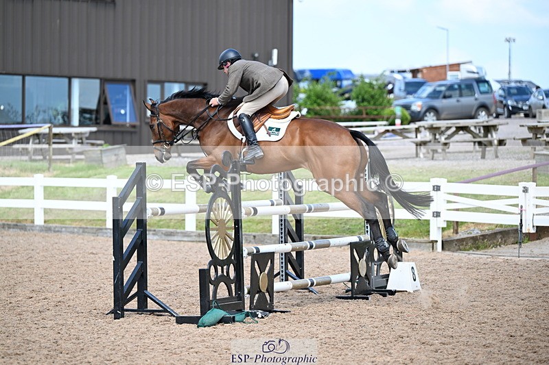 240605A-145524-00823 - Cls 4 Newcomers and 1.10m Open