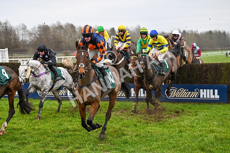 110124-Race 3-Time For A Pint-2398 - Race 3