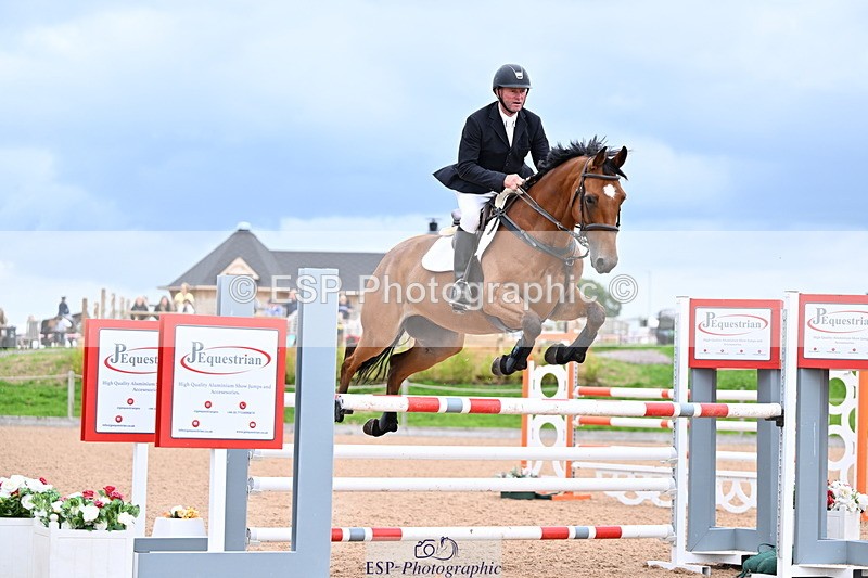 240726A-133057-01442 - Cls 3 Snr Foxhunter