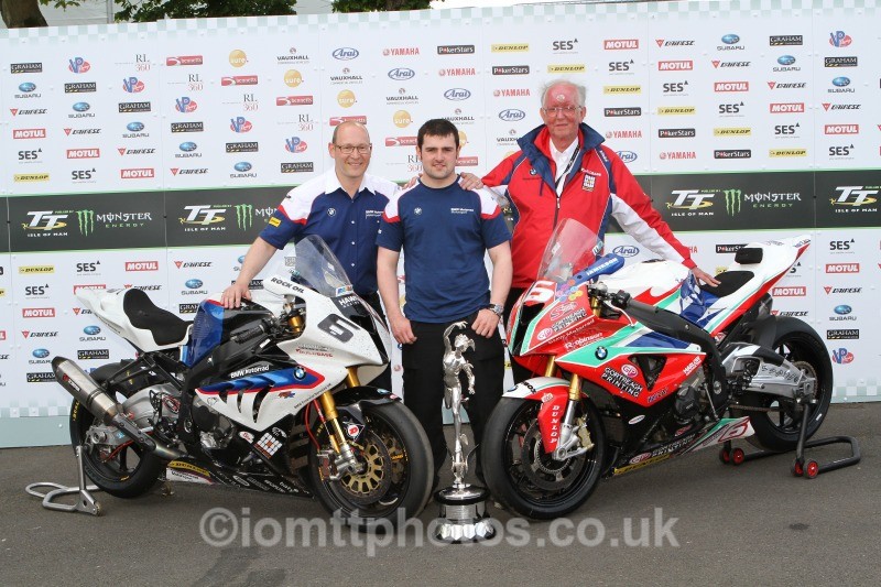 TT148838 - Senior TT Podium