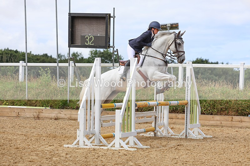 3E7A9993 - Class 9: Senior British Novice/90cm open