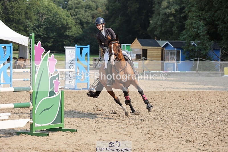 250816A-104746-00854 - Cls 3 Snr British Novice