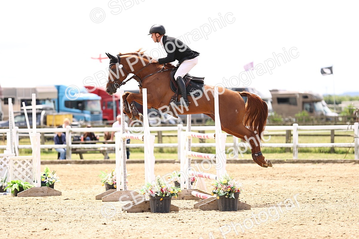 SBM_003502 - Class 22 - Senior Foxhunter 1.20m