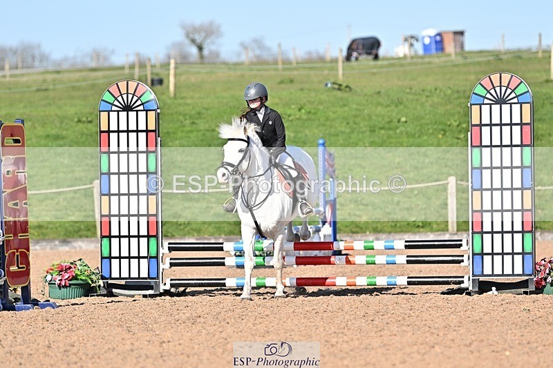 250401-162657-00084 - 60cm classes