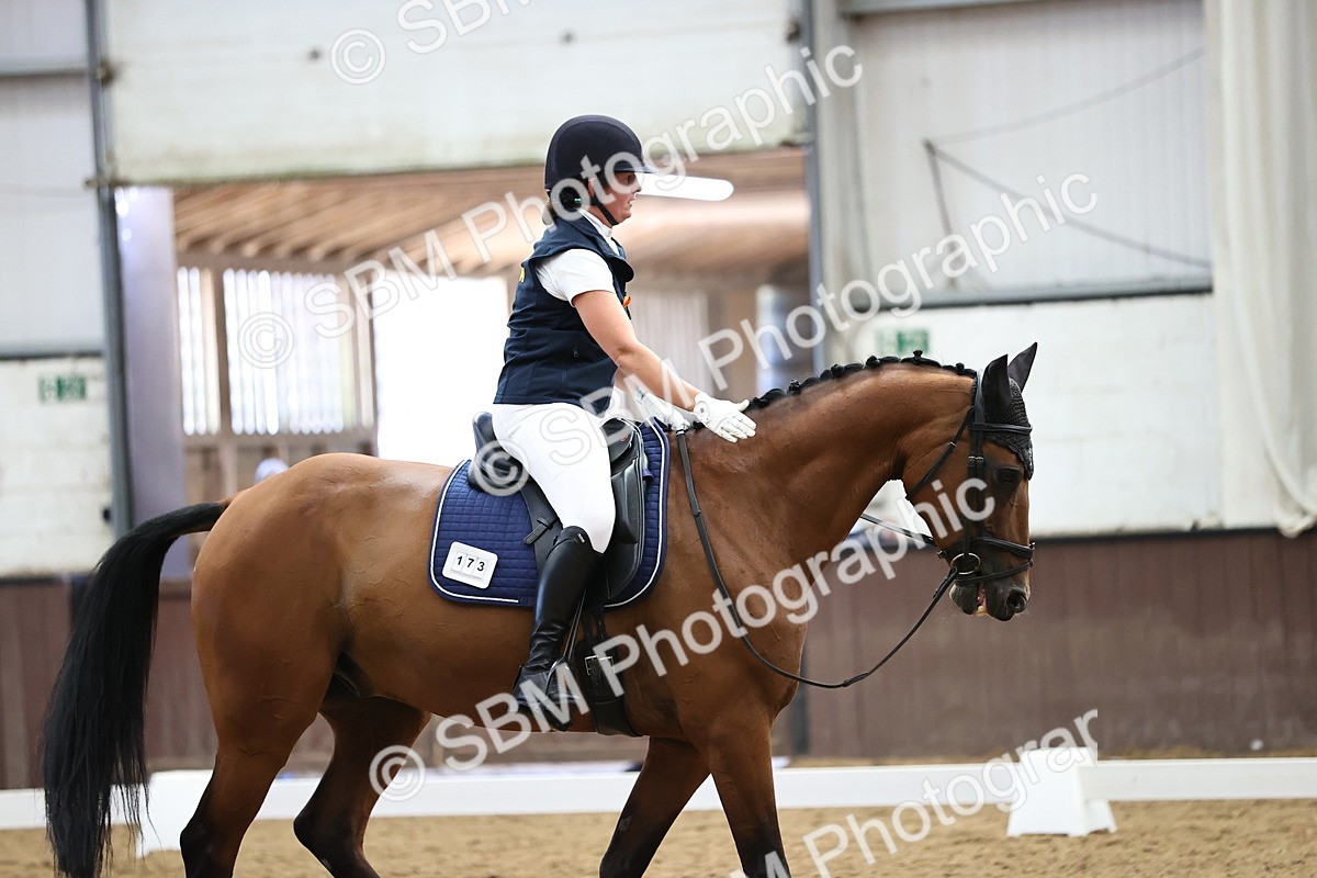SBM_000881 - Novice 4 Warm Up