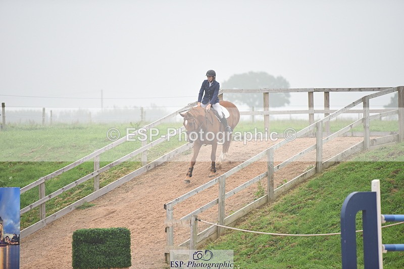 230916A-170402-05741 - Cls 19 Snr 1.10m Derby