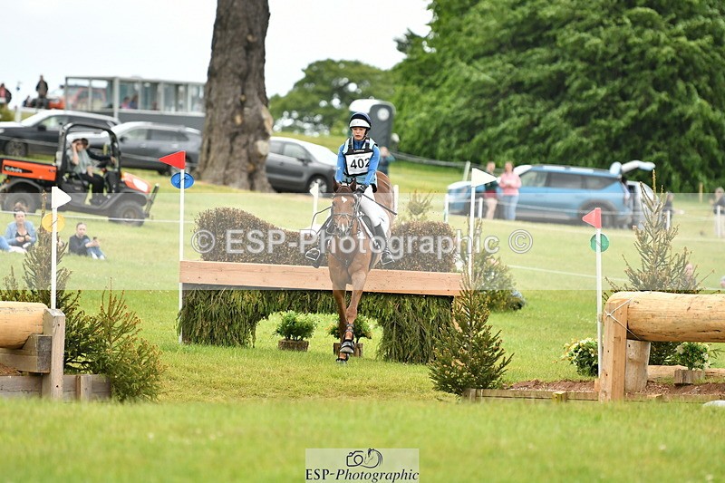 250525A-121119-16617 - D-402-Isabelle.Cook-CYMOON.F.Z