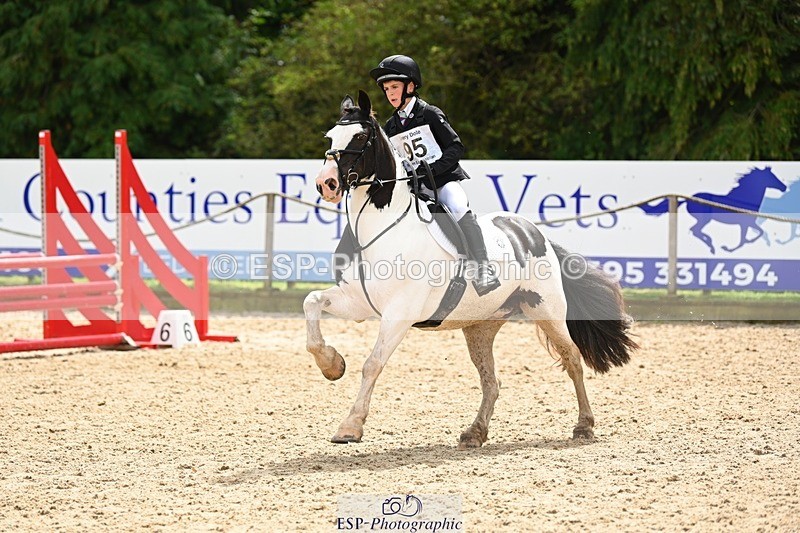 230826-131716-19198 - Round 2 Start - 13.40 coursewalk