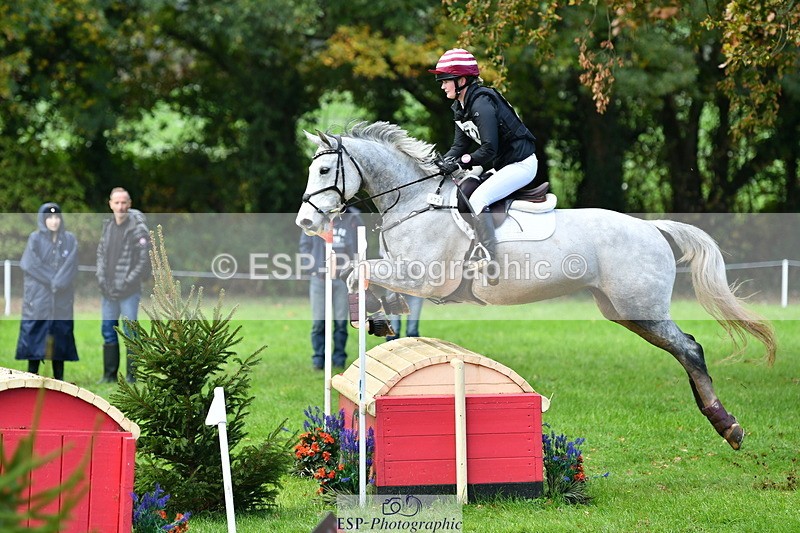 251025A-120100-19549 - F-472-Alice.Sandiford