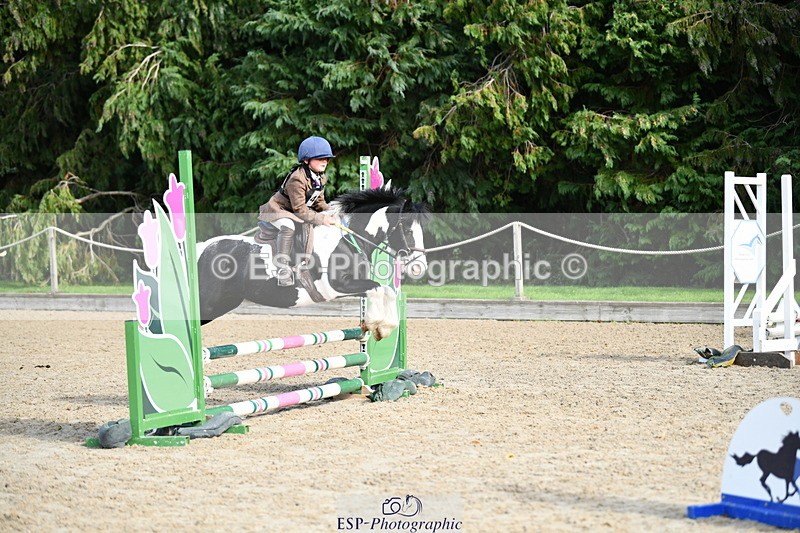 251004A-132628-01270 - Classes 6 & 7 60cm