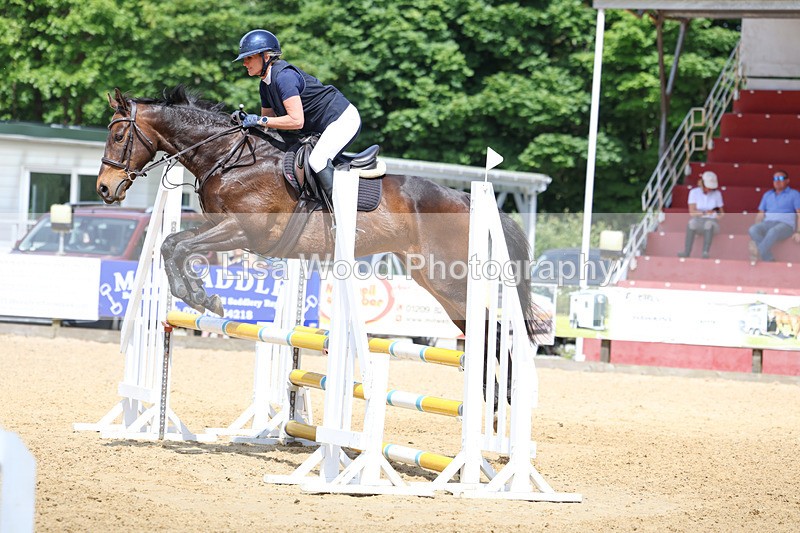 3E7A0300 - Class 10: Senior 95cm open