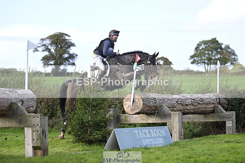 251024A-154403-15068 - C-246-Simon.Vatcher