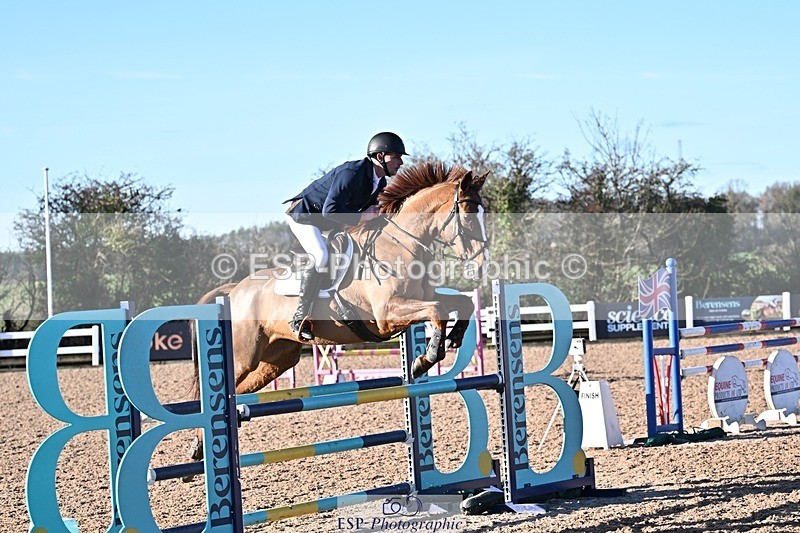 251203-120133-00402 - Cls 3 Snr 1.05m Open