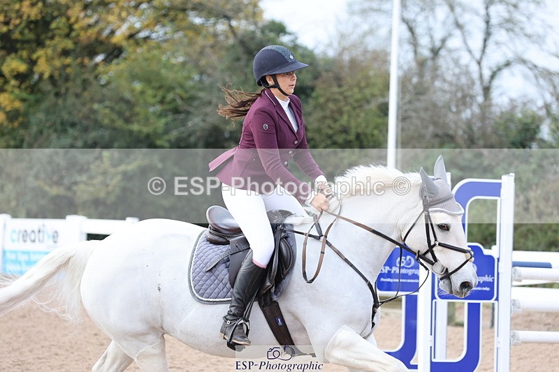 241101A-085500-00476 - FRI Cls 2 British Novice and 90cm Open