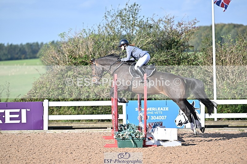 241004A-101500-01069 - Fri 07 Snr Brit Nov & 90cm Open