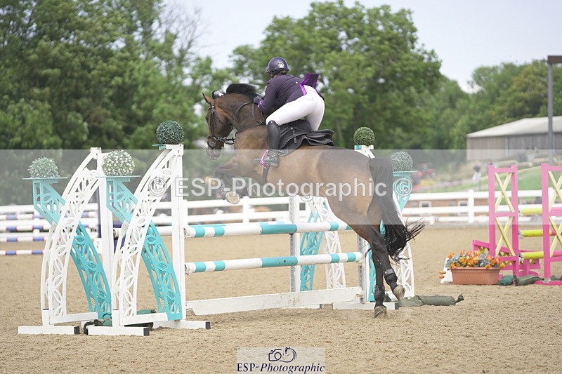 230810A-133002-02431 - Cls 4 1.05m Amateur Quali