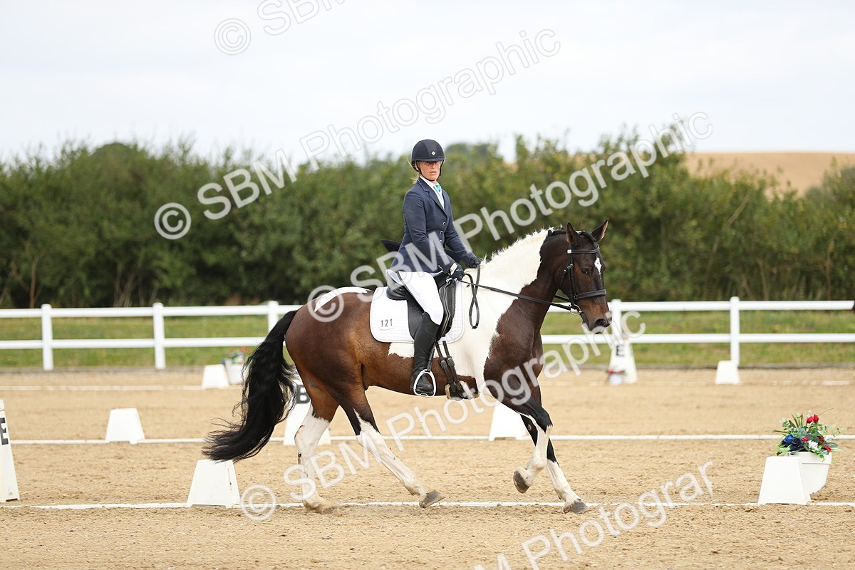 SBM_016393 - Class 13 - Novice 23 - 11.25-12.35