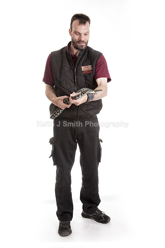 2SKJ8761 - Roaming Reptile Show. II