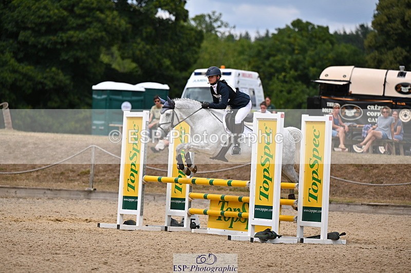 250802A-135739-05666 - D-157-Caitlin.Wright-BEAU.CRUISING.CLOVER