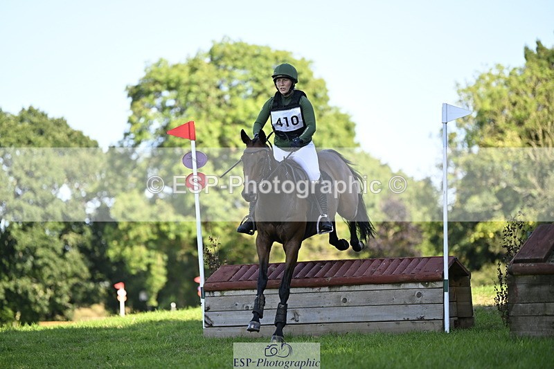 240811A-170405-06713 - 410-