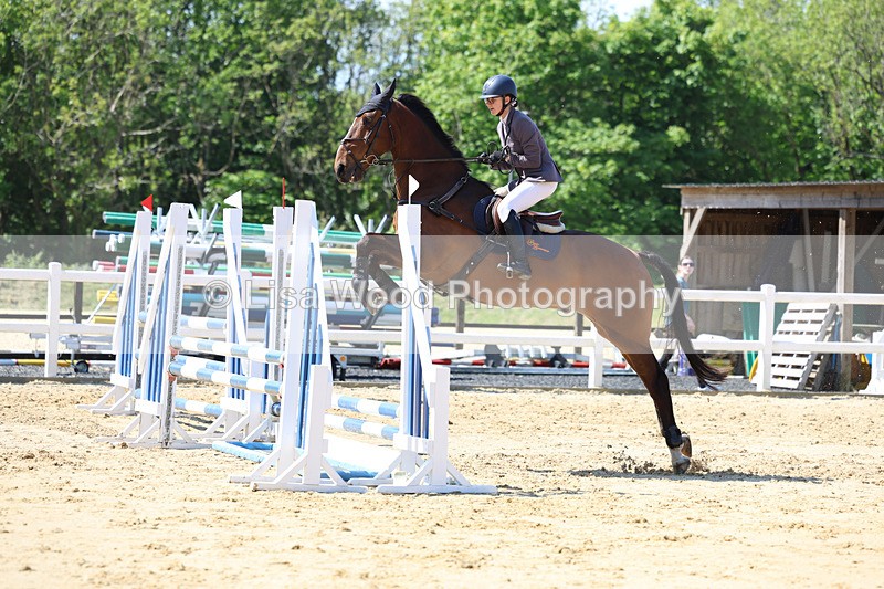 3E7A5689 - Class 4: Senior BN/90cm open