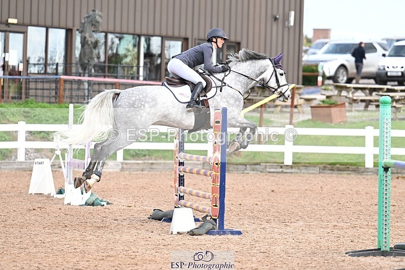 251022-130945-00493 - Cls 4 Snr Newcomers 1.10m