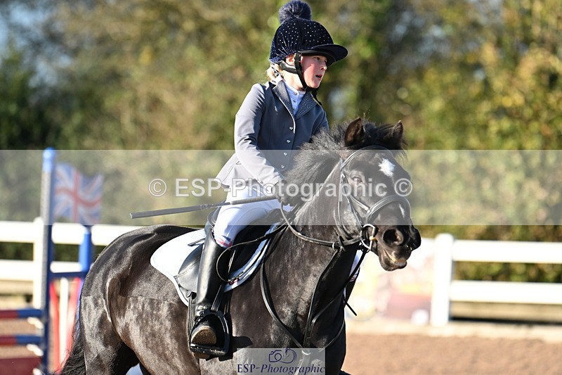 241026A-101324-00082 - SAT Cls 3 Pony Intro 70cm