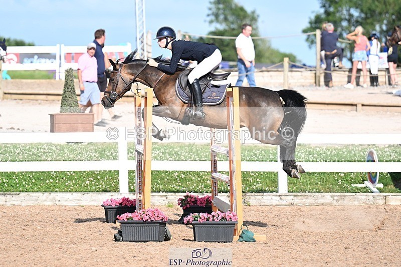 260627-180228-05921 - Cls 27 Foxhunter and 1.10m