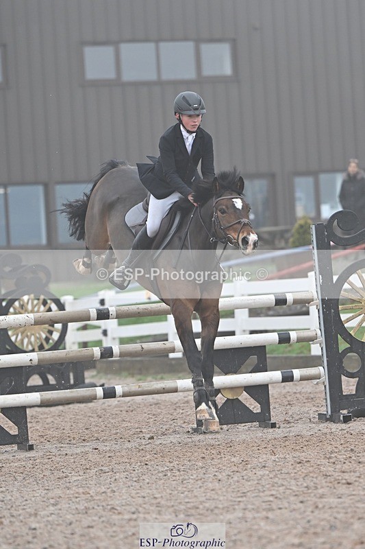 251115-124244-01054 - Cls 10 Pony Foxhunter and 1.10m Open