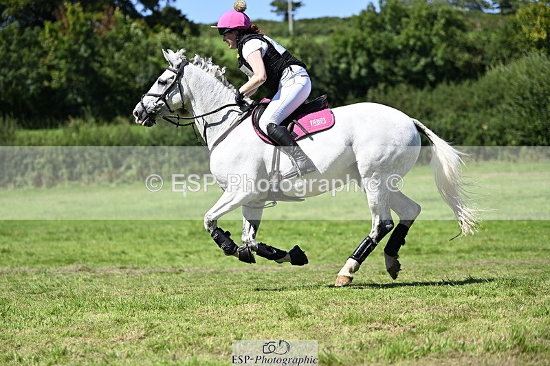 240811A-150607-05269 - 215-