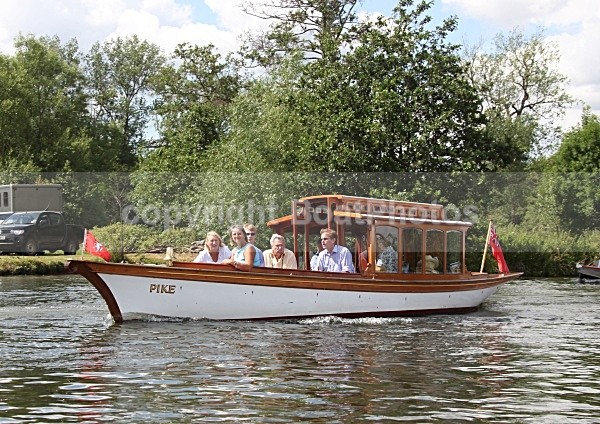 090703 PIKE IMG_7218 - HENLEY REGATTA FRIDAY 3rd JULY 2009