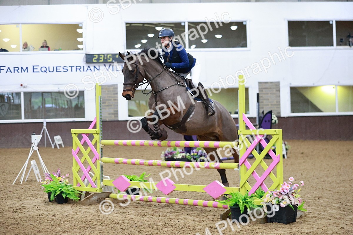 SBM_001117 - Class 4 - Senior Newcomers - 1.10m