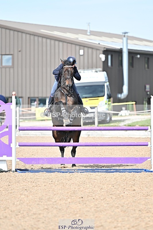 251001-132953-00332 - Cls 4 Newcomers and 1.10m Open