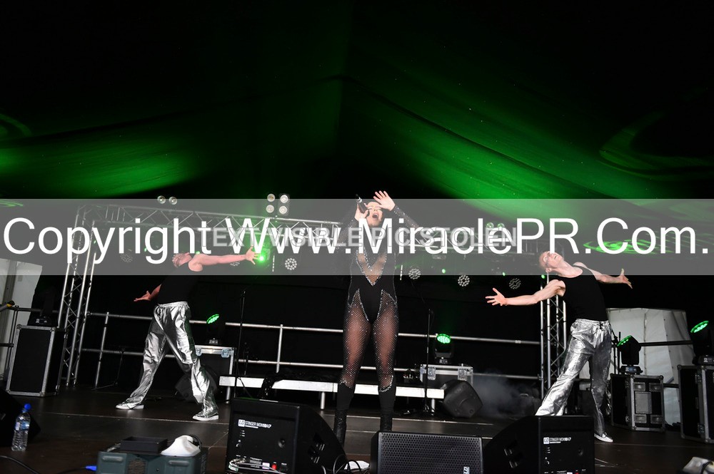 SH4_6183 - The Cher Experience