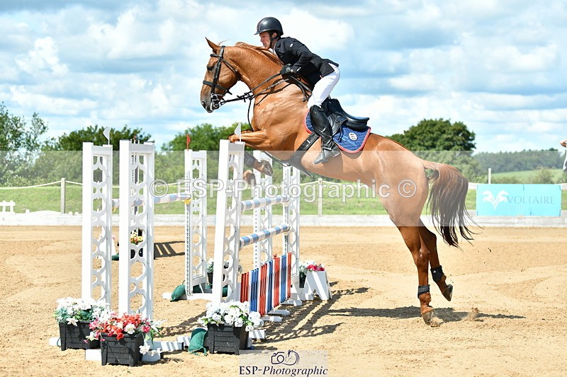 230720A-110637-02070 - Cls 5, 2 Star Medium 1.35m