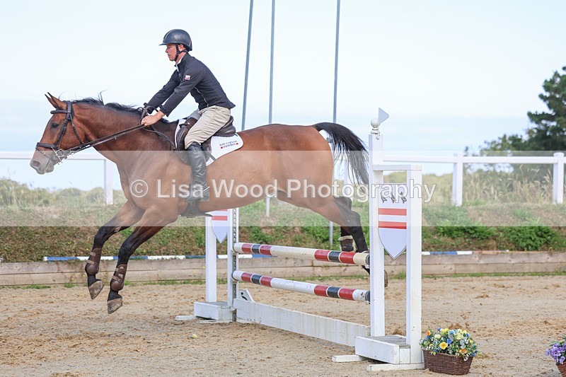 3E7A0532 - Class 4: Senior British Novice/90cm open