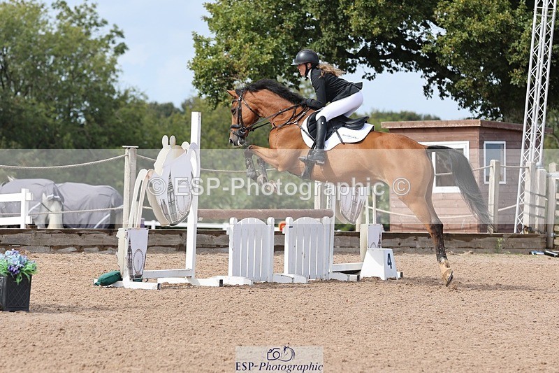 250911-141718-02377 - Cls 5 Chard Snr 90cm Speed Derby