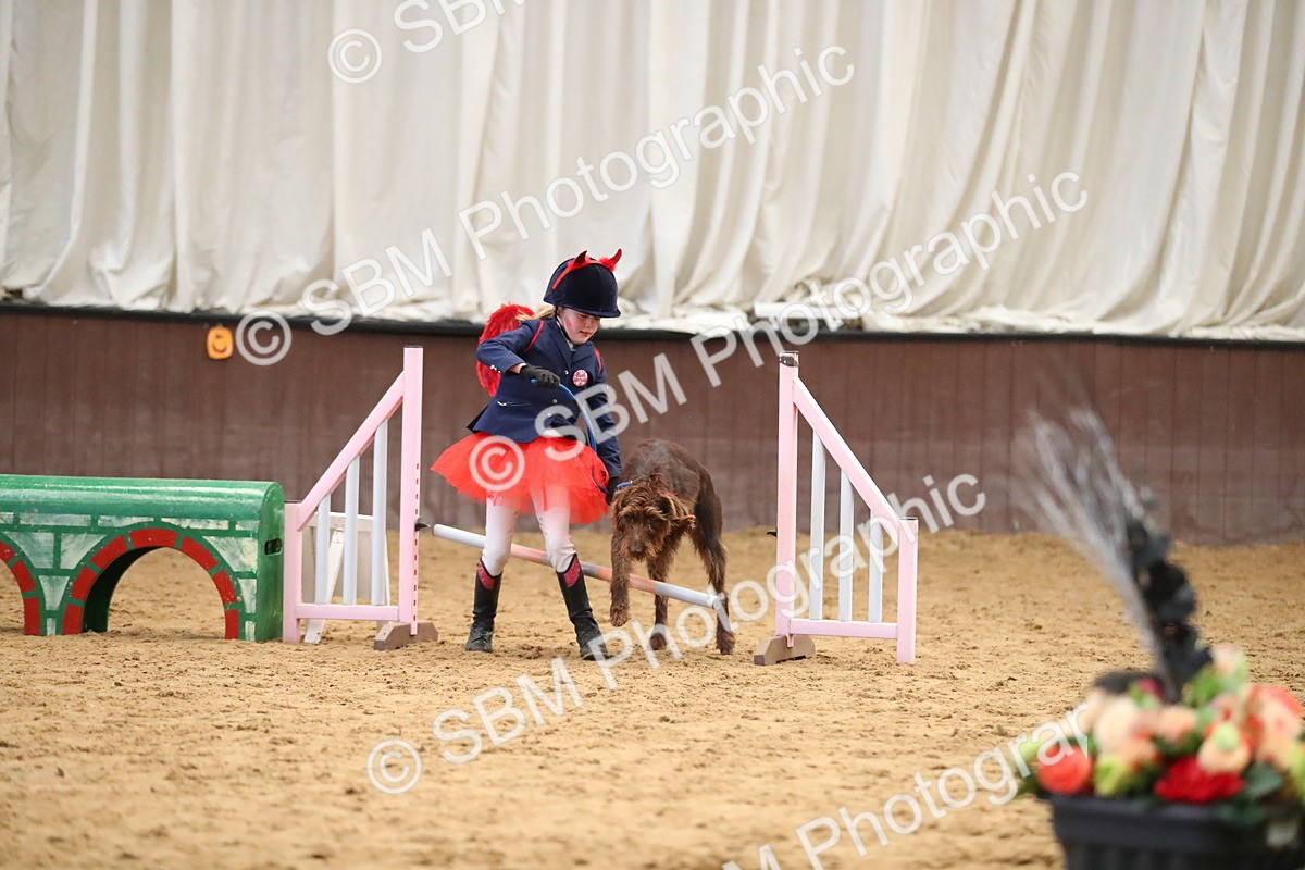 SBM_001190 - Class 3 - Horse & Hound