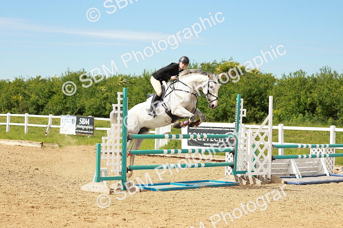 SBM_002352 - Class 4 - Senior Newcomers - 1.10m
