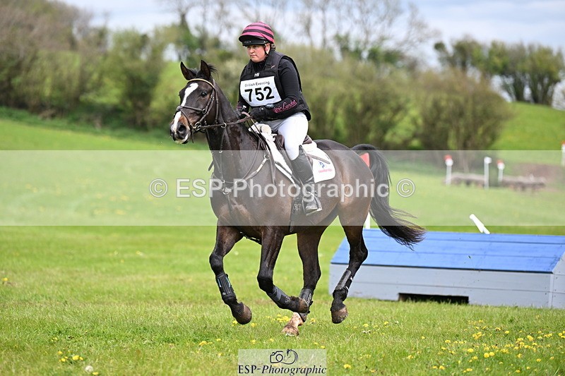 250419-145356-12570 - 752-Lizzie.Luxton-SHANNONDALE.LUIGI