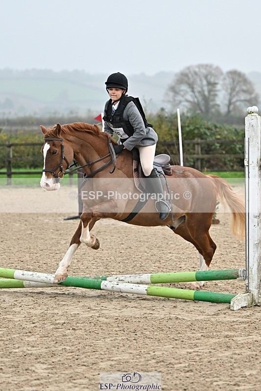 241110-100229-00167 - 40cm Showjumping