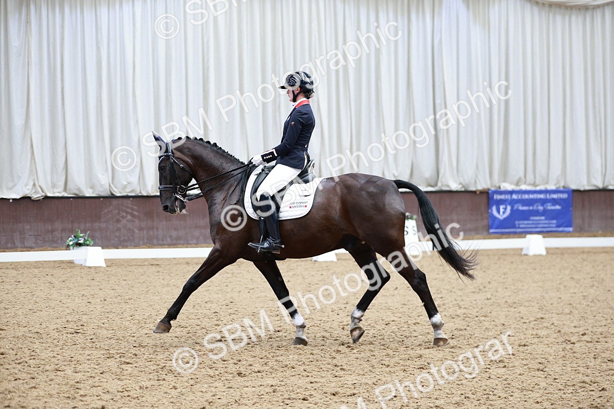 SBM_006402 - Class 16 - Advanced Medium 5 - 16.02-17.22