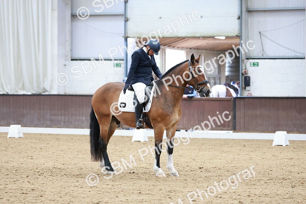 SBM_009013 - Class 6b - Novice 6 - 11.02-12.19